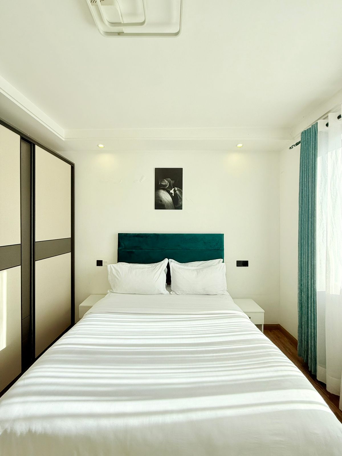 Hotel & Apartment
